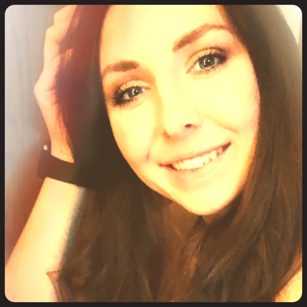 Meet your Posher, Alicia